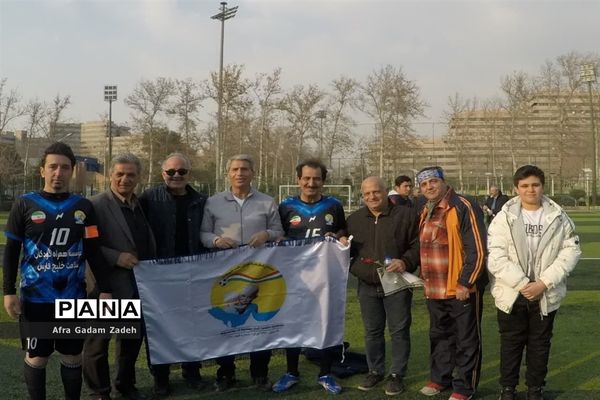 بازی خیرخواهانه فوتبال به نفع کودکان سرطانی