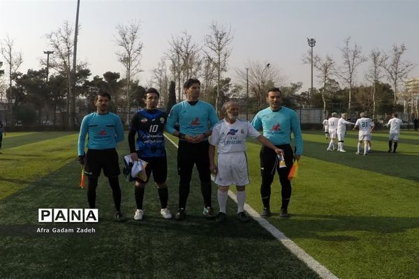 بازی خیرخواهانه فوتبال به نفع کودکان سرطانی