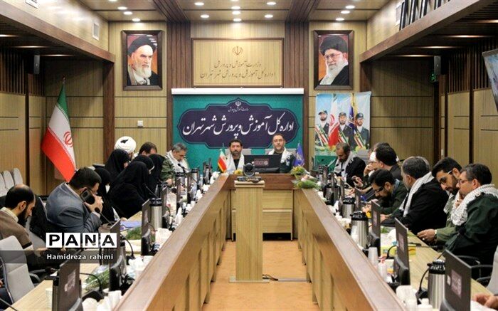 سپاه پاسداران ستاره‌ای درخشان در آسمان انقلاب اسلامی است