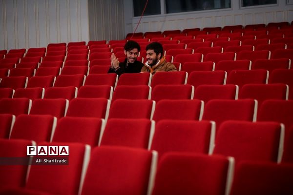 افتتاحیه چهل و یکمین جشنواره بین‌المللی تئاتر فجر