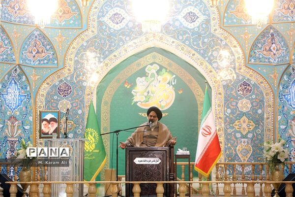مراسم گرامیداشت شهدای «سرود پرواز» در حرم حضرت معصومه(س)