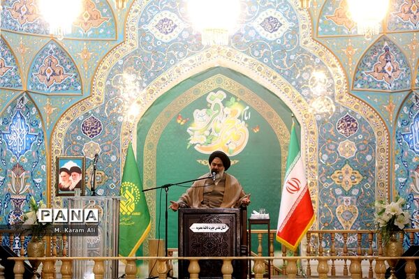 مراسم گرامیداشت شهدای «سرود پرواز» در حرم حضرت معصومه(س)