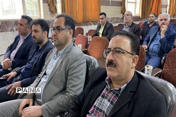 مرحله دوم طرح جهش کیفیت و عدالت آموزشی  ویژه مدیران مقطع متوسطه دوم ناحیه یک اهواز