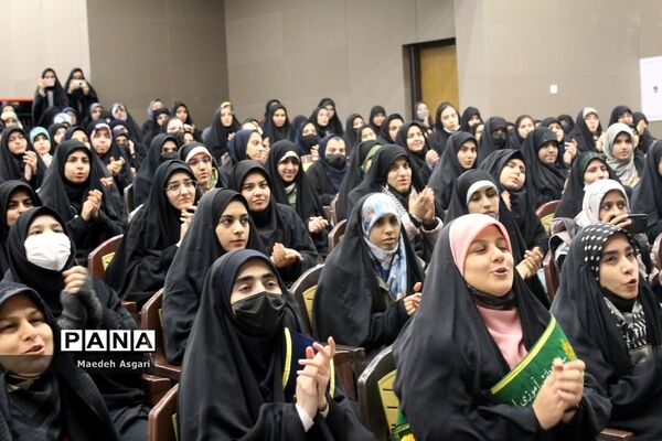 کاردوی آموزشی نمایشگاه مدرسه انقلاب ویژه دختران در قم-3