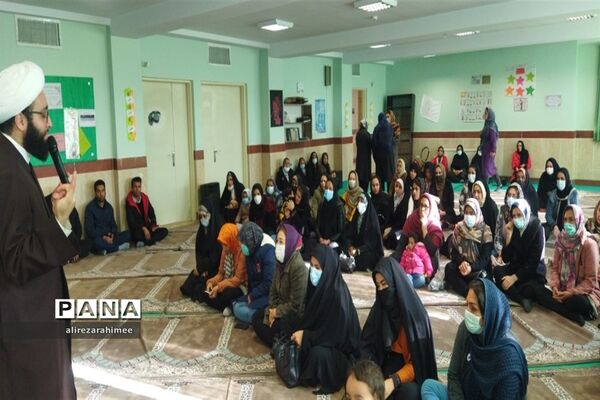 برگزاری کارگاه آموزشی تربیت فرزند ویژه مادران در فیروزکوه