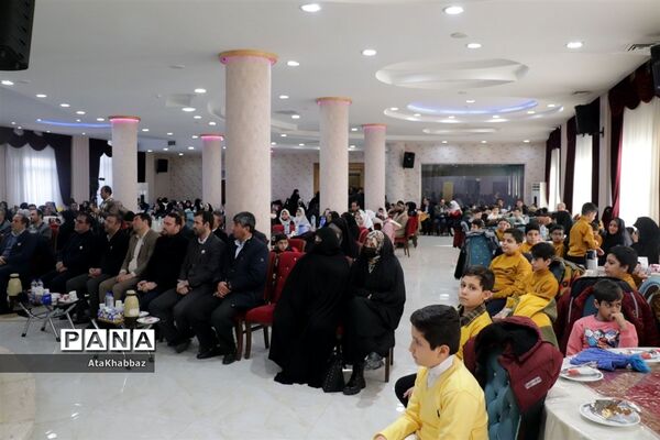 آیین اختتامیه جشنواره عهد دانش‌آموزان دبستانی با حاج قاسم در تبریز