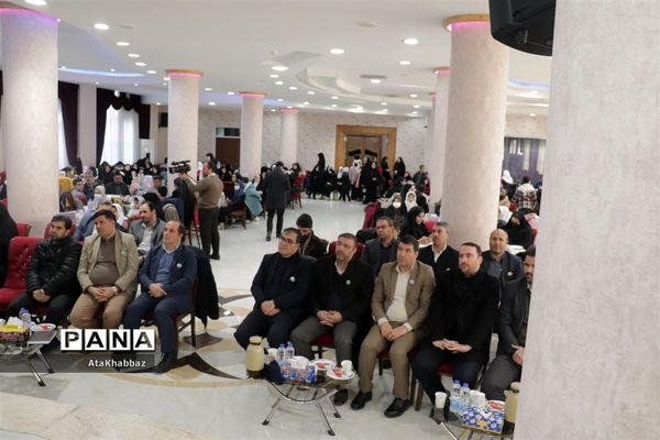 آیین اختتامیه جشنواره عهد دانش‌آموزان دبستانی با حاج قاسم در تبریز