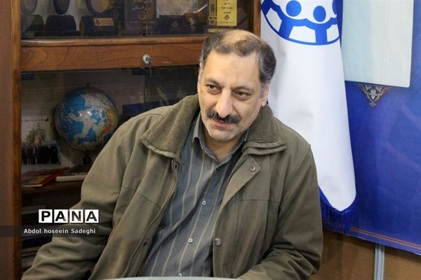 بازدید مدیر امور مالی سازمان دانش‌آموزی کشور از بوشهر