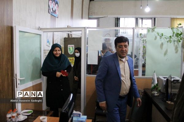بازدید مدیر امور مالی سازمان دانش‌آموزی کشور از بوشهر