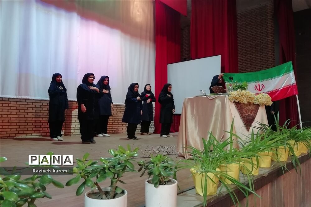 ‌برگزاری اجلاسیه نماز در هنرستان استثنایی خیریه اسلامی ناحیه 2 شیراز