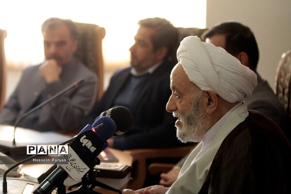 نشست خبری بیست‌ونهمین اجلاس سراسری نماز
