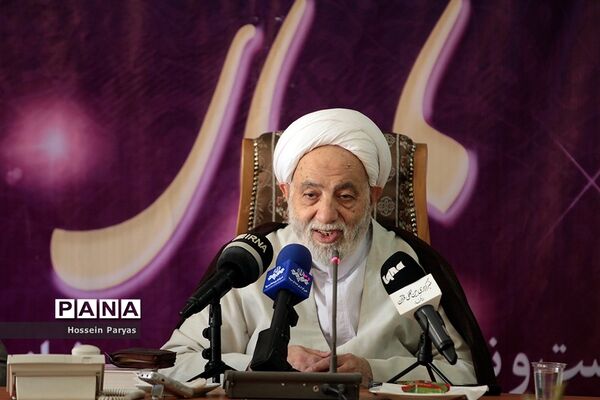 نشست خبری بیست‌ونهمین اجلاس سراسری نماز