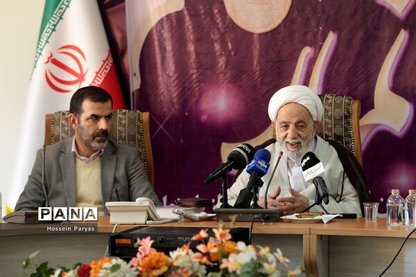 نشست خبری بیست‌ونهمین اجلاس سراسری نماز