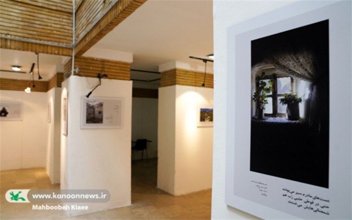 نمایشگاه آثار منتخب نخستین جشنواره ادبی هنری «عکس نگار» افتتاح شد