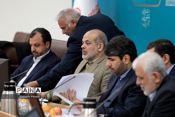 نشست فوق‌العاده استانداران سراسر کشور