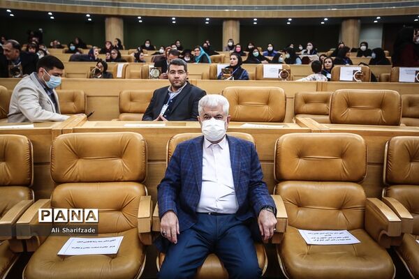 بیست و هشتمین جشنواره تحقیقات و فناوری علوم پزشکی رازی