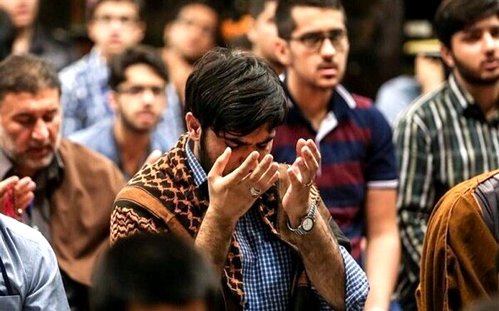 اعتکاف دانش‌آموزی‌ حصاری محکم برای حفظ نوجوانان از فتنه‌ دشمنان است