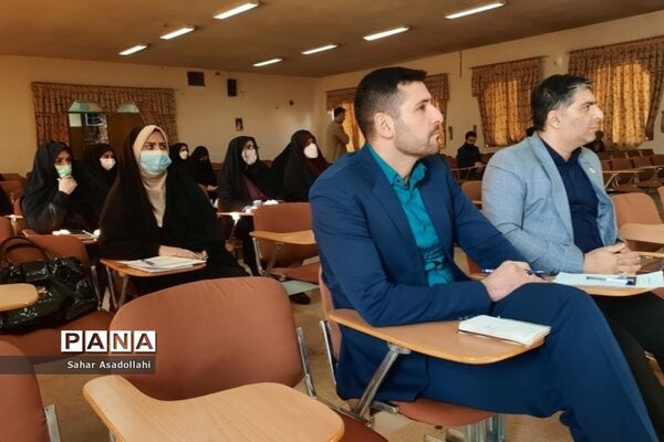 نشست هماهنگی  برنامه‌های «فجر علوی» در دماوند