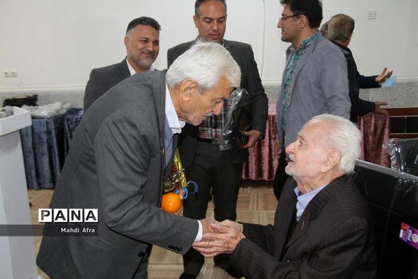 برگزاری آیین رونمایی از کتاب «کار خیر» معرفی ده خیر مدرسه‌ساز بهبهانی