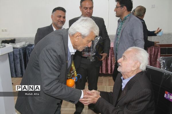 برگزاری آیین رونمایی از کتاب «کار خیر» معرفی ده خیر مدرسه‌ساز بهبهانی