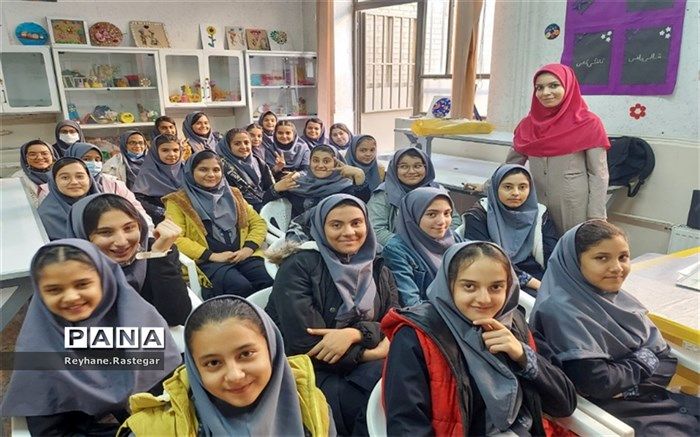 خلاقیت و دیدنو نسبت به مسائل، لازمه ایفای نقش مؤثر در جامعه است