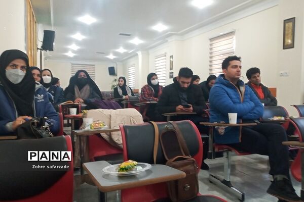 کارگاه دانش‌افزایی فوتسال در آموزش و پرورش رودهن