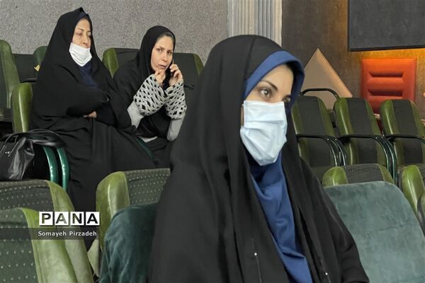 جلسه هماهنگی برنامه‌های دهه فجر در ناحیه یک اهواز