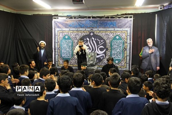 مراسم اقامه عزای دانش‌آموزان آموزشگاه 15خرداد اسلامشهر