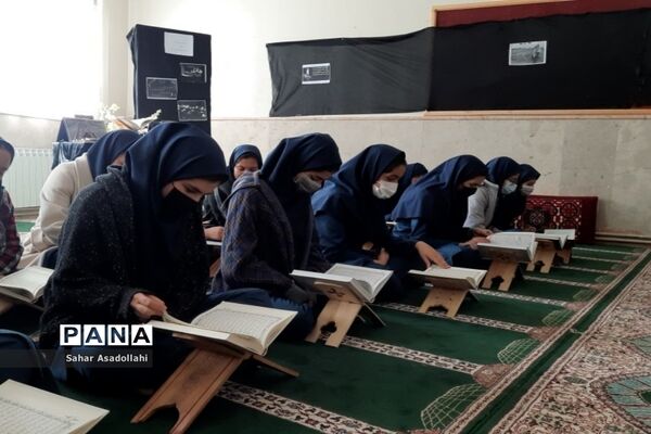 محفل انس با قرآن به‌مناسبت شهادت امام هادی (ع) در سربندان دماوند
