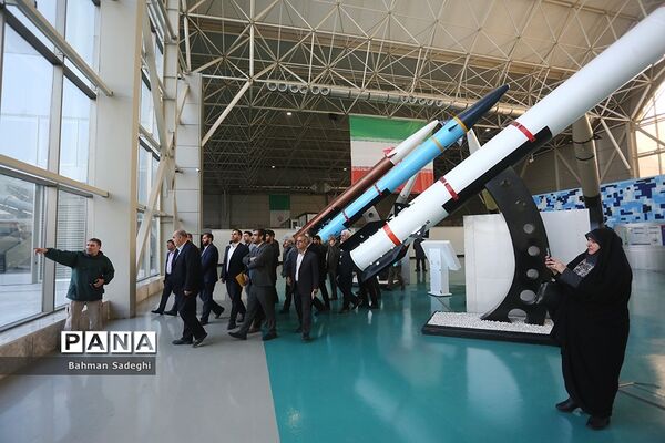بازدید مدیران سازمان دانش‌آموزی از نمایشگاه دائمی  «پارک ملی هوافضا‌»