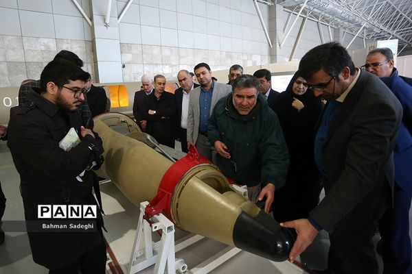 بازدید مدیران سازمان دانش‌آموزی از نمایشگاه دائمی  «پارک ملی هوافضا‌»