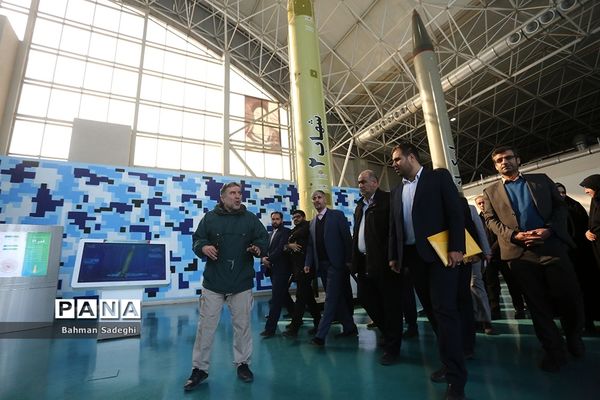 بازدید مدیران سازمان دانش‌آموزی از نمایشگاه دائمی  «پارک ملی هوافضا‌»