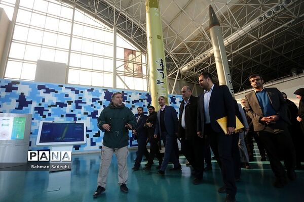 بازدید مدیران سازمان دانش‌آموزی از نمایشگاه دائمی  «پارک ملی هوافضا‌»