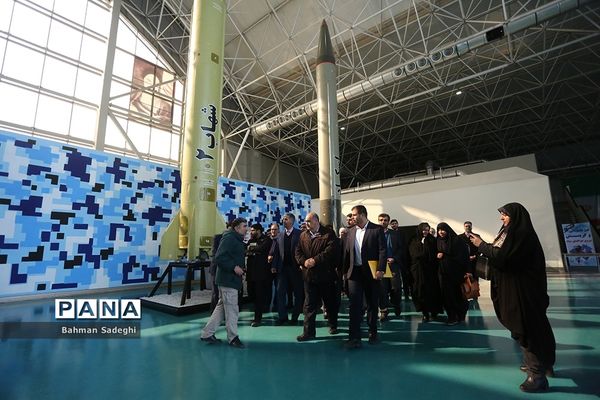 بازدید مدیران سازمان دانش‌آموزی از نمایشگاه دائمی  «پارک ملی هوافضا‌»