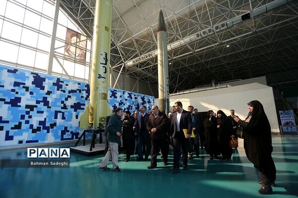 بازدید مدیران سازمان دانش‌آموزی از نمایشگاه دائمی  «پارک ملی هوافضا‌»