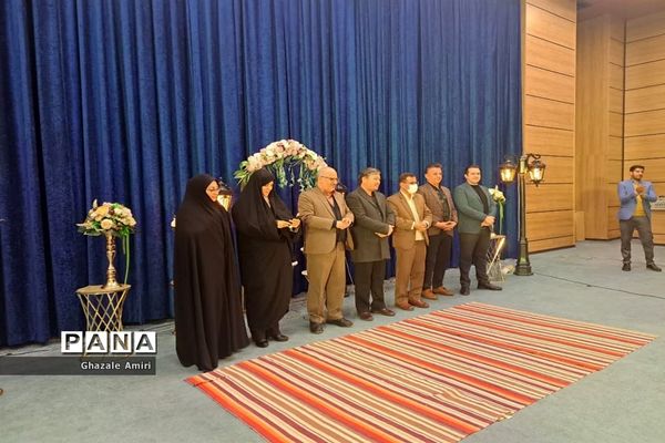 مراسم تجلیل از دانش‌آموزان برتر فرهنگی و هنری در ناحیه ۴ شیراز