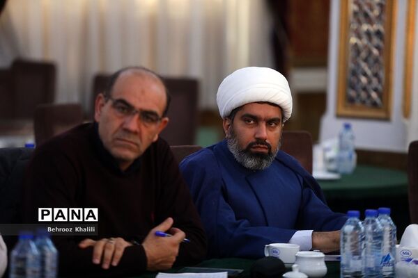 نشست هم‌اندیشی‌ معاونان پرورشی و فرهنگی، روسای ادارات قرآن، عترت و نماز و مدیران سازمان دانش‌آموزی-2