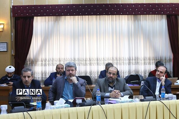 نشست هم‌اندیشی‌ معاونان پرورشی و فرهنگی، روسای ادارات قرآن، عترت و نماز و مدیران سازمان دانش‌آموزی-2