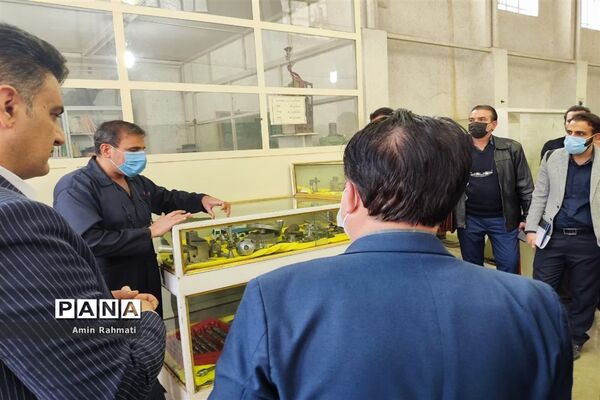 بازدید مدیران هنرستان‌ها از هنرستان ماندگار و نمونه دولتی طالقانی
