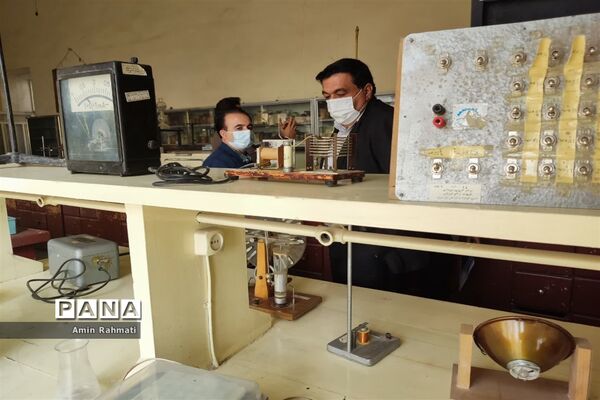 بازدید مدیران هنرستان‌ها از هنرستان ماندگار و نمونه دولتی طالقانی