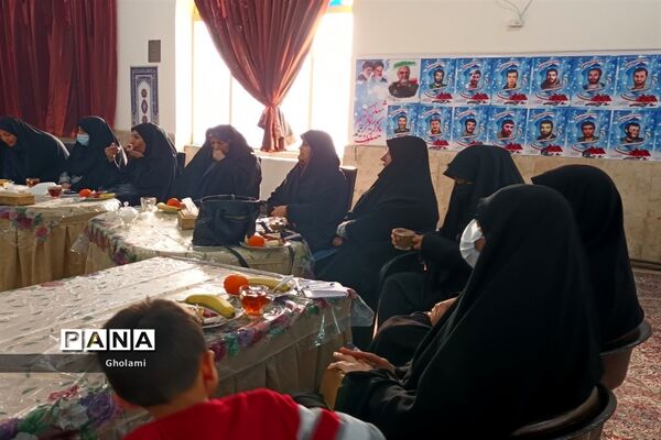 برگزاری جلسه هم‌اندیشی مدیران شهرک زینبیه منطقه ۱۳ با موضوع جهاد تبیین