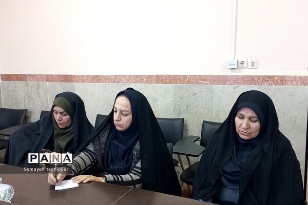 جلسه توانمندسازی مدیران جدید در بهارستان 2