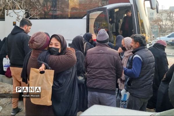 اعزام ۲۴۰ دانش‌آموز دختر دماوند به مناطق عملیاتی جنوب کشور