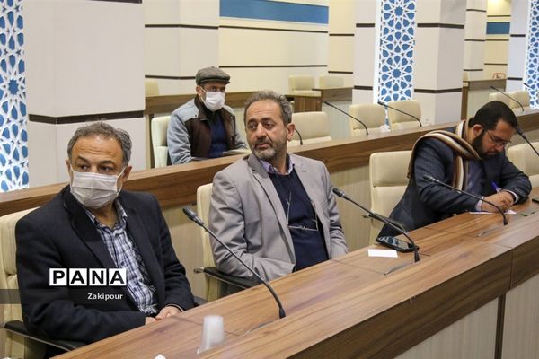 نشست تخصصی با موضوع مبانی دینی حکمرانی مردمی در شیراز