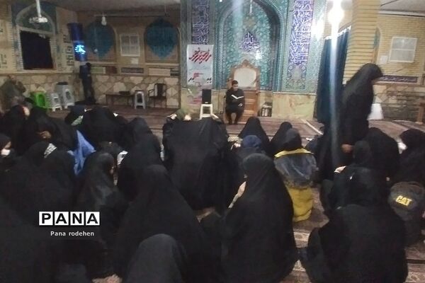 اعزام دانش‌آموزان به اردوی راهیان نور در رودهن