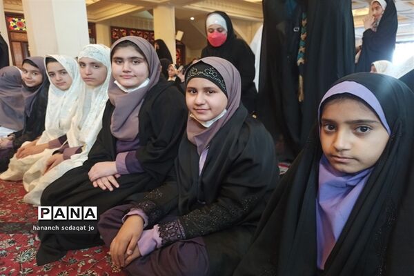 حضور فرهنگیان و دانش‌آموزان عضو سازمان دانش‌آموزی فارس در تجمع اعتراض‌آمیز محکومیت اهانت به قرآن کریم در شیراز