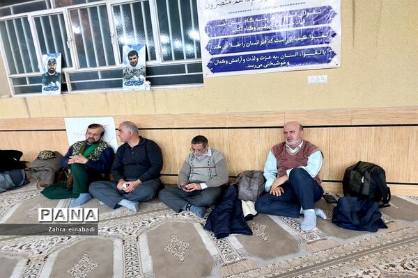 تجدید بیعت دانش‌‌‌آموزان ملارد با شهدا در فتح‌المبین