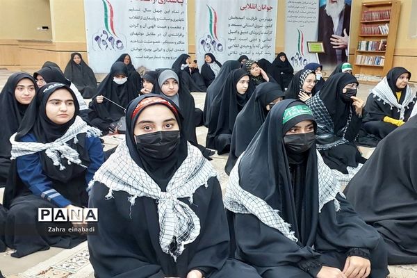 تجدید بیعت دانش‌‌‌آموزان ملارد با شهدا در فتح‌المبین