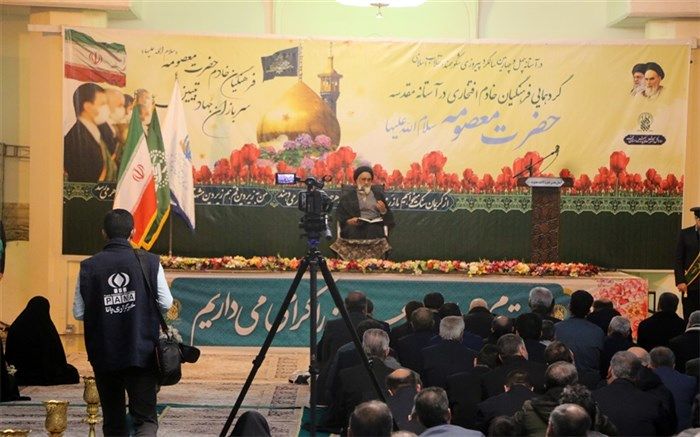 تجدید عهد خادمان فرهنگی قم با آستان مقدس بانوی کرامت