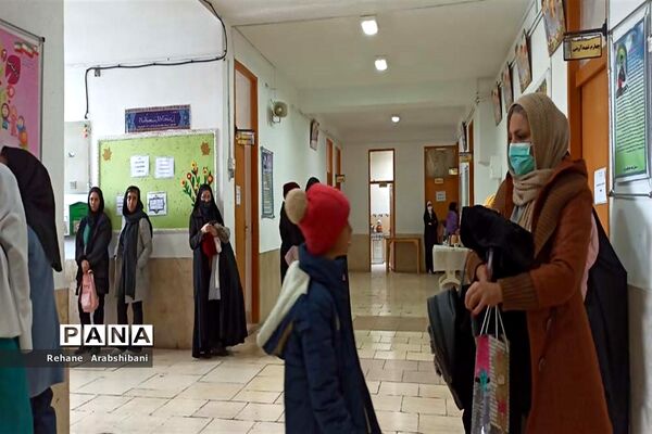 رقابت بیش از یک‌هزار دانش‌آموز در مسابقات بازی‌های فکری سرگرمی رویش در آباده